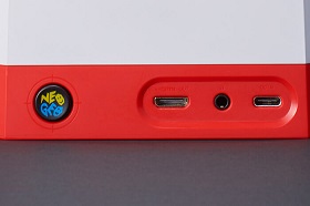 Neo Geo Mini hintere Ansicht